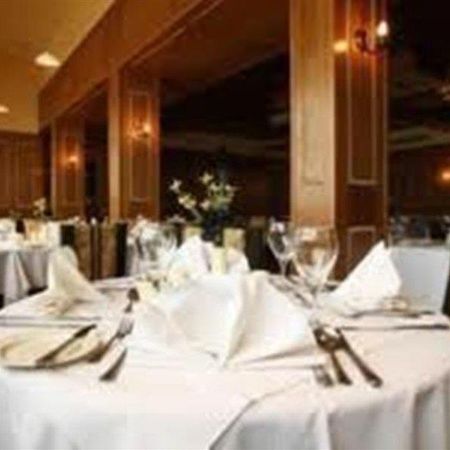 Connemara Gateway Hotel Oughterard Restaurant photo